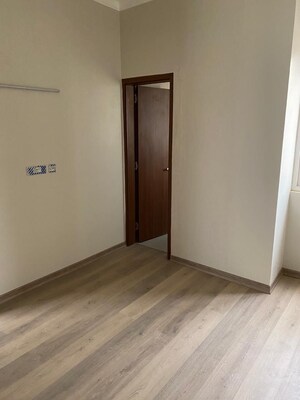 Room in 3 BHK Villa at Central Park 3 Flower Valley, Sohna Sector 33 – for Sale