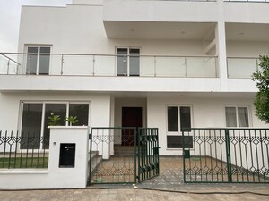 3 BHK Villa For Sale in Central Park 3 Flower Valley, Sohna Sector 33