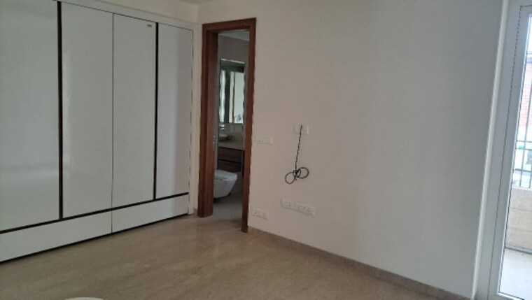 Room, lajpat nagar 4 3 Bedroom 1600 Sq.Ft. Builder Floor In Lajpat Nagar 4 Delhi 9305912