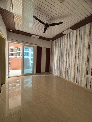 Room in 2 BHK Apartment at Gaur 14th Avenue High Street, Sector 16c Greater Noida – for Sale