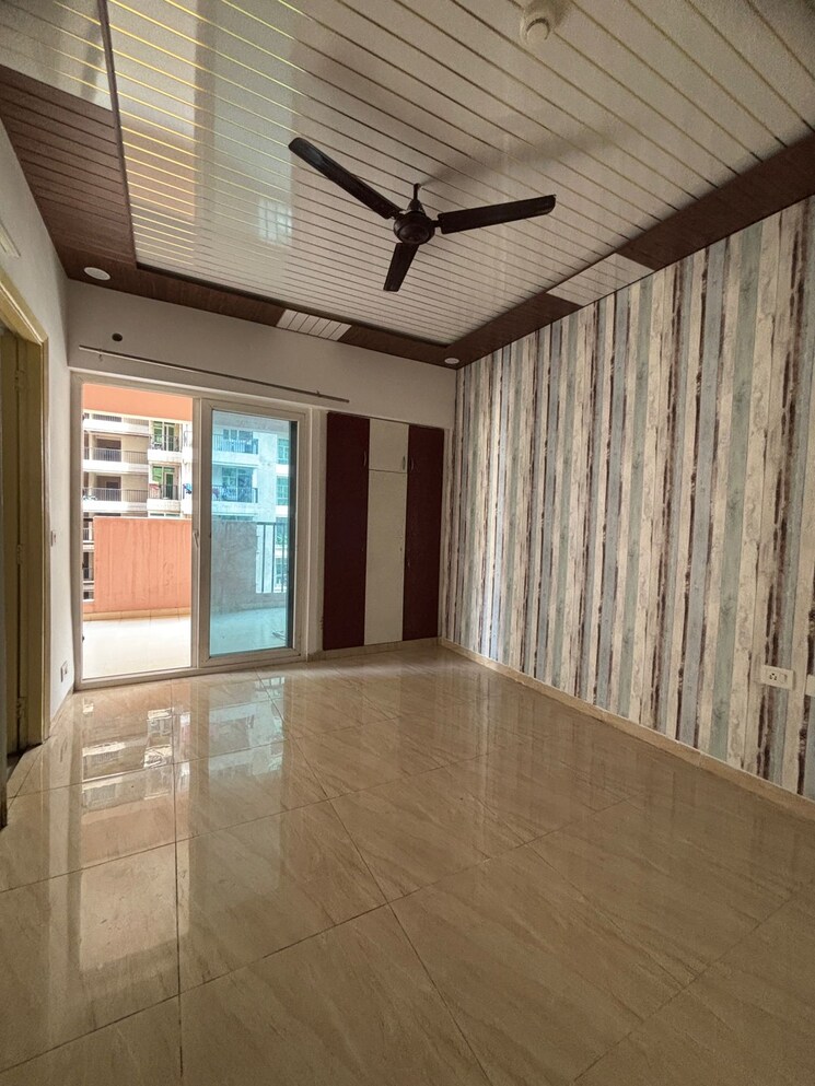 Room, gaur-14th-avenue-high-street 2 Bedroom 955 Sq.Ft. Apartment In Sector 16c Greater Noida Greater Noida 9305859
