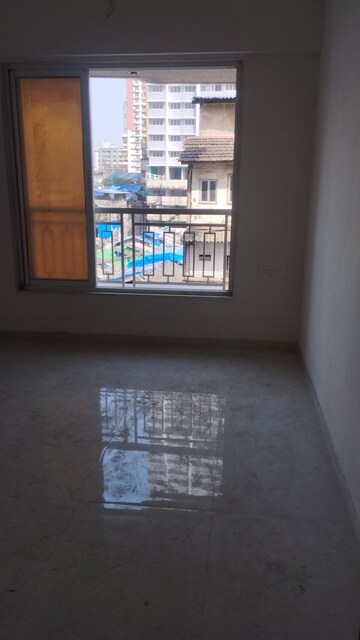 Master Bedroom in 2 BHK Apartment at ISD Maple Heights, Agripada – for Sale