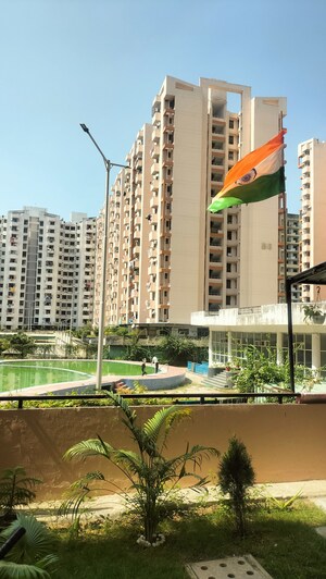 3 BHK Apartment For Rent in SRS Royal Hills, Sector 87
