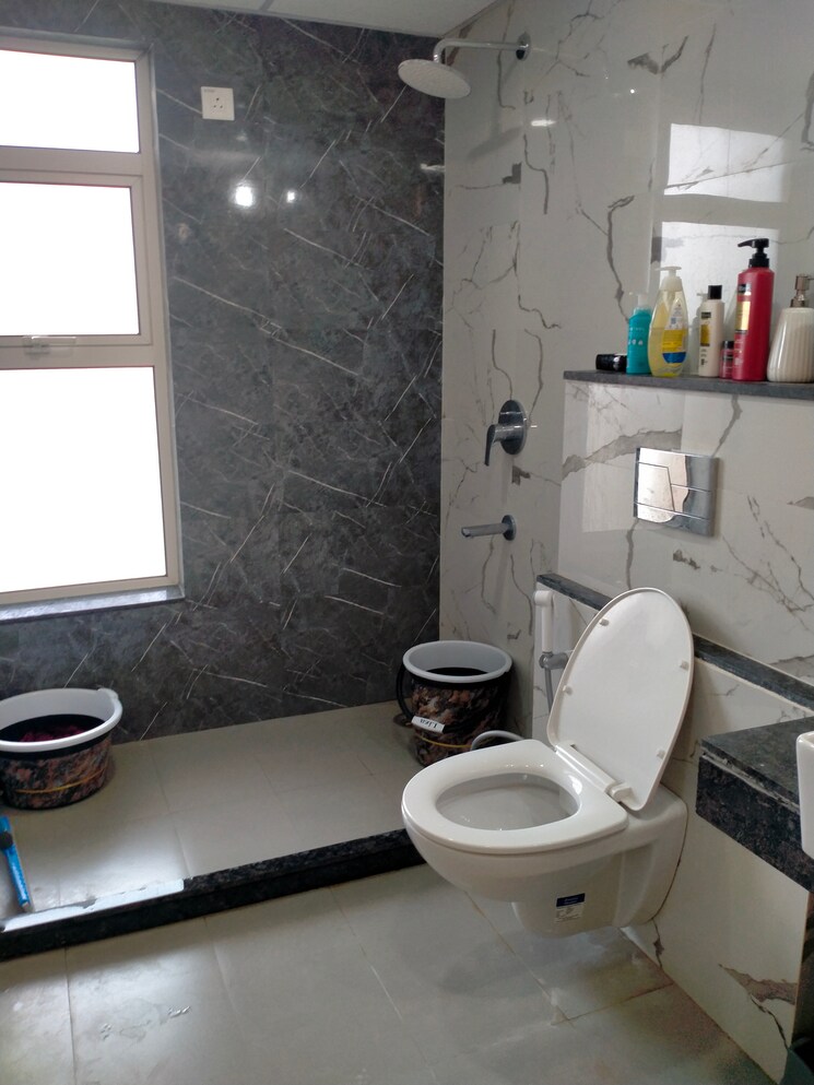 Bathroom, tulip-lemon 2 Bedroom 526 Sq.Ft. Apartment In Sector 69 Gurgaon 9305980