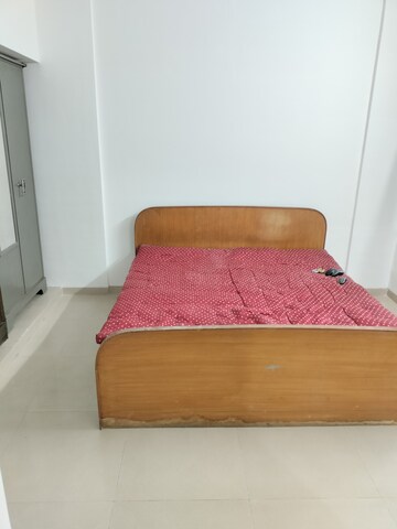 Bedroom in 2 BHK Apartment at Vijay Garden, Ghodbunder Road – for Rent