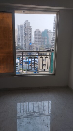 Room in 1 BHK Apartment at ISD Maple Heights, Agripada – for Sale