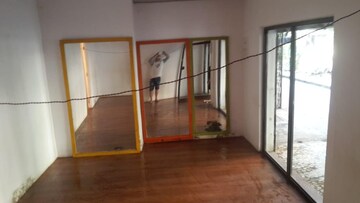   Shop at Umerkhadi – for Sale