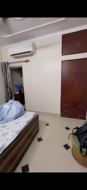 Furnished Amenities in 2.5 BHK Apartment at Puri PP City Centre, Pitampura – for Rent