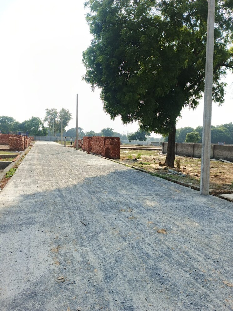 Exterior View, sector 17a yamuna expressway  200 Sq.Yd. Plot In Sector 17a Yamuna Expressway Greater Noida 9306118