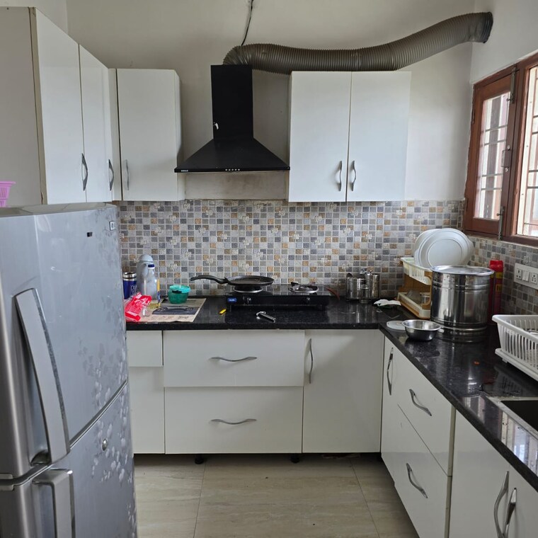 Kitchen, pacific-hills 3.5 Bedroom 2000 Sq.Ft. Apartment In Kishanpur Dehradun 9306130