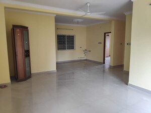 Room in 3 BHK Builder Floor at Ramamurthy Nagar – for Rent