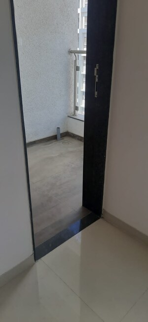 Room in Studio Apartment at Gera World of Joy, Kharadi – for Rent