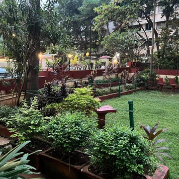 2.5 BHK Apartment – Garden View at Monolith, Kemps Corner - for Sale