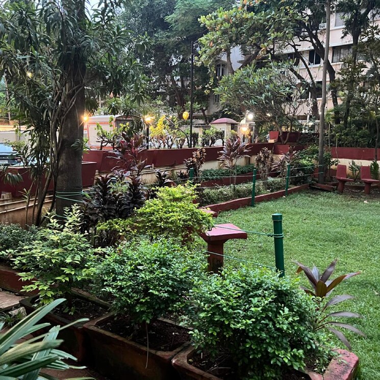 Garden, monolith 2.5 Bedroom 1120 Sq.Ft. Apartment In Kemps Corner Mumbai 9306156