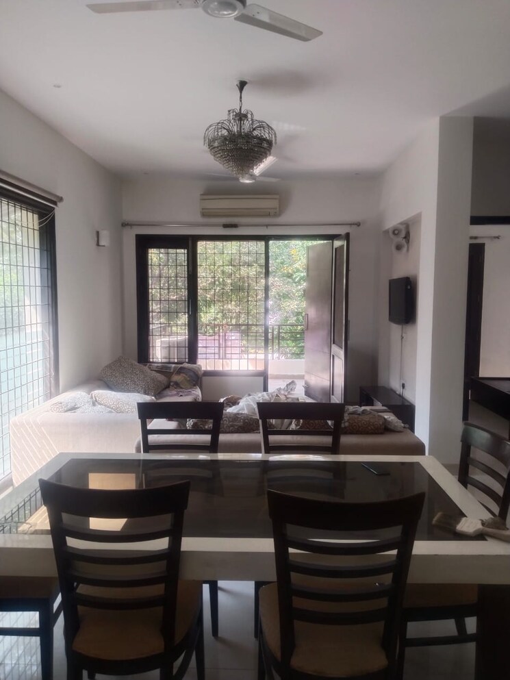 Living Room, unitech-south-city-1 2.5 Bedroom 1900 Sq.Ft. Builder Floor In South City 1 Gurgaon 9306194