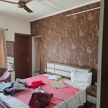Bedroom in 3 BHK Apartment at GTM The Capital, Aman Vihar – for Rent