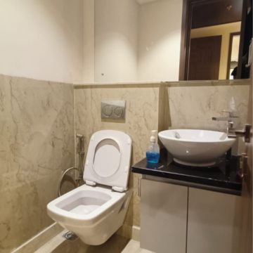 Bathroom in 3.5 BHK Apartment at Ambience Tivertone, Sector 50 – for Rent