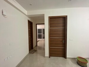 Room in 3 BHK Builder Floor at Sector 51 – for Rent