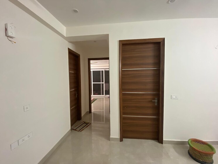 Room, sector 51 3 Bedroom 1600 Sq.Ft. Builder Floor In Sector 51 Gurgaon 9306254
