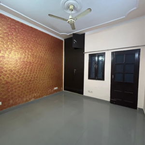 Room in 2.5 BHK Villa at Sector 23 – for Rent