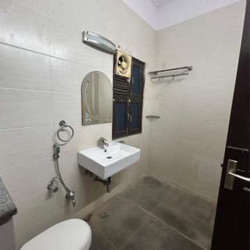 Bathroom in 2.5 BHK Villa at Sector 23 – for Rent