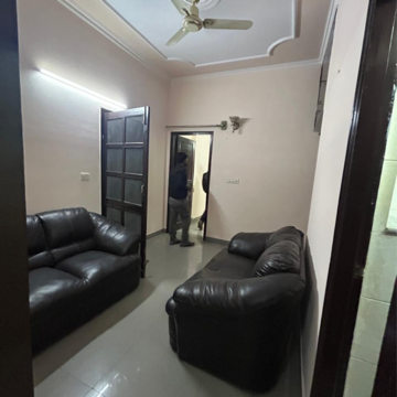 Team Area in 2.5 BHK Villa at Sector 23 – for Rent