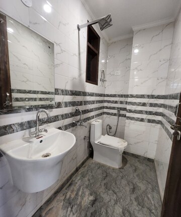 Bathroom in 2 BHK Builder Floor at Saket – for Rent