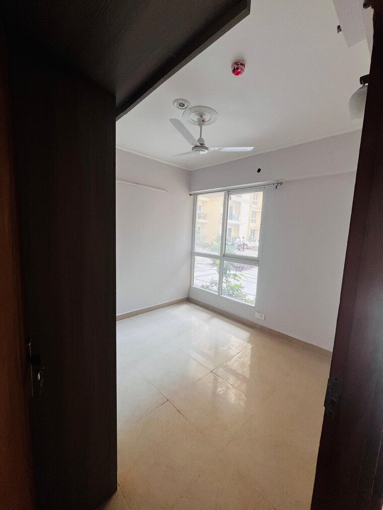 Room, signature-global-prime 2 Bedroom 573 Sq.Ft. Apartment In Sector 63a Gurgaon 9306287