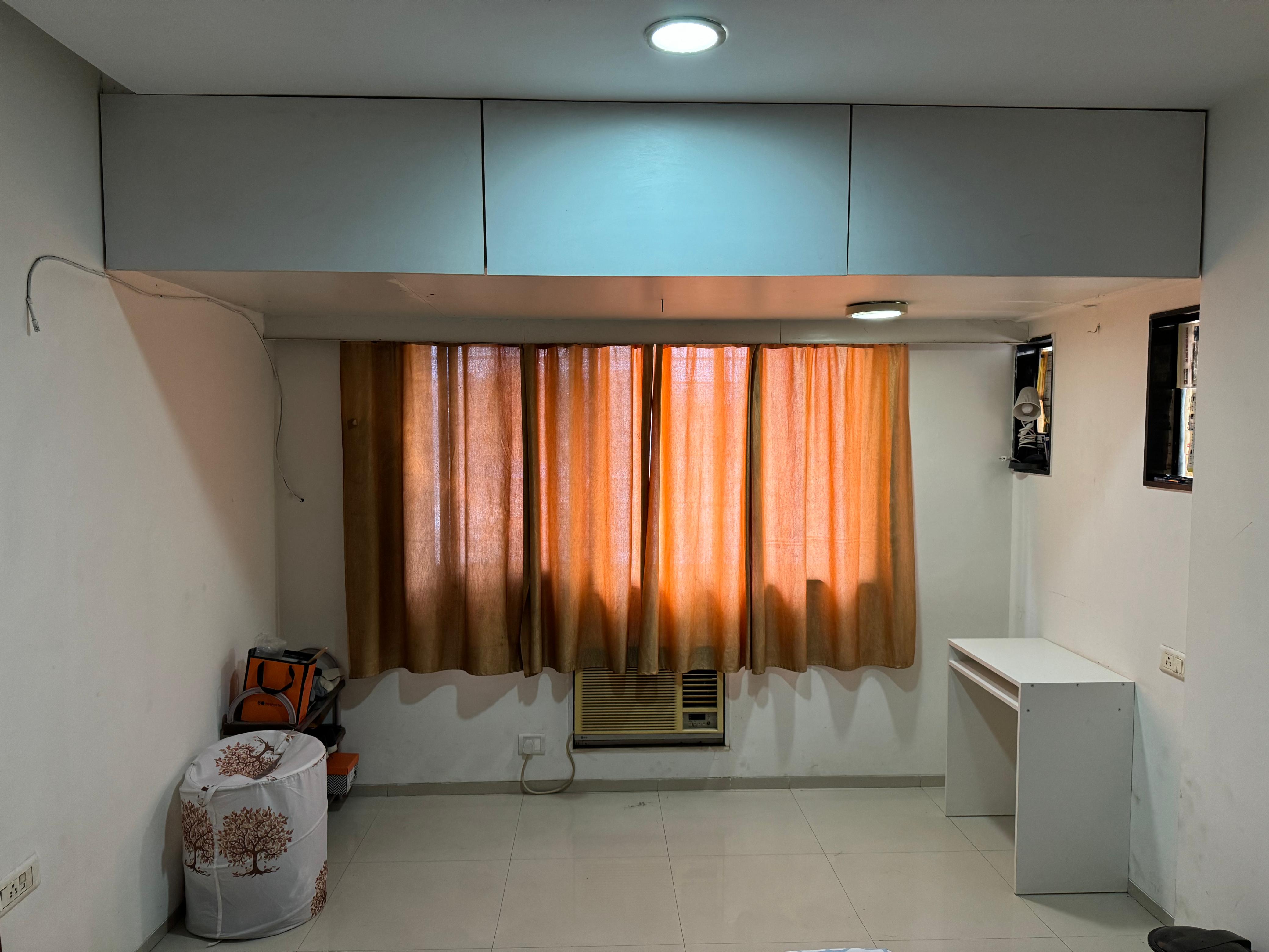 2 BHK + Pooja Room 750 Sq.Ft. Apartment in Juhu Natraj CHS