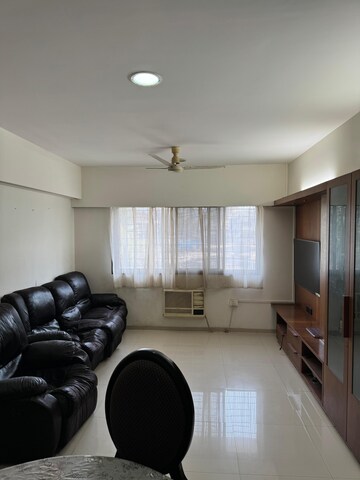 Master Bedroom in 2 BHK Apartment at Juhu Natraj CHS, Vile Parle West – for Rent