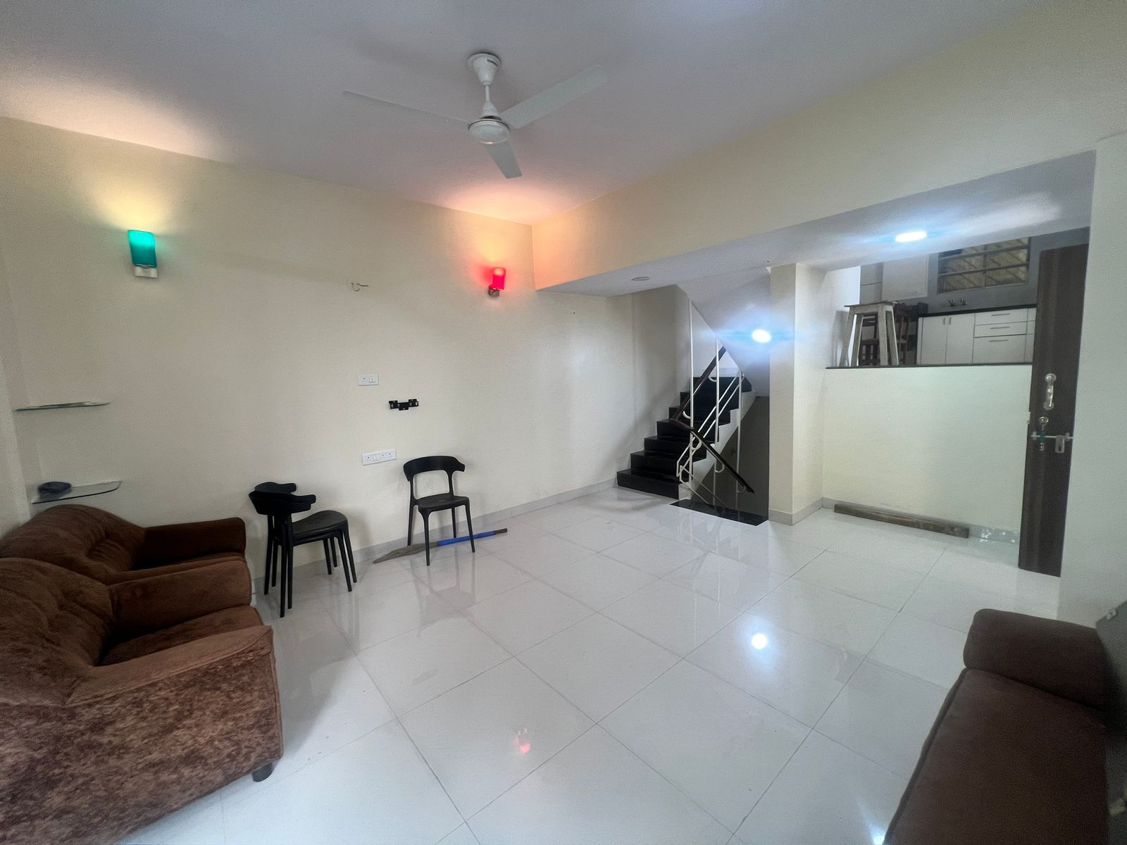 2 BHK 1680 Sq.Ft. Apartment in Maurya CHS