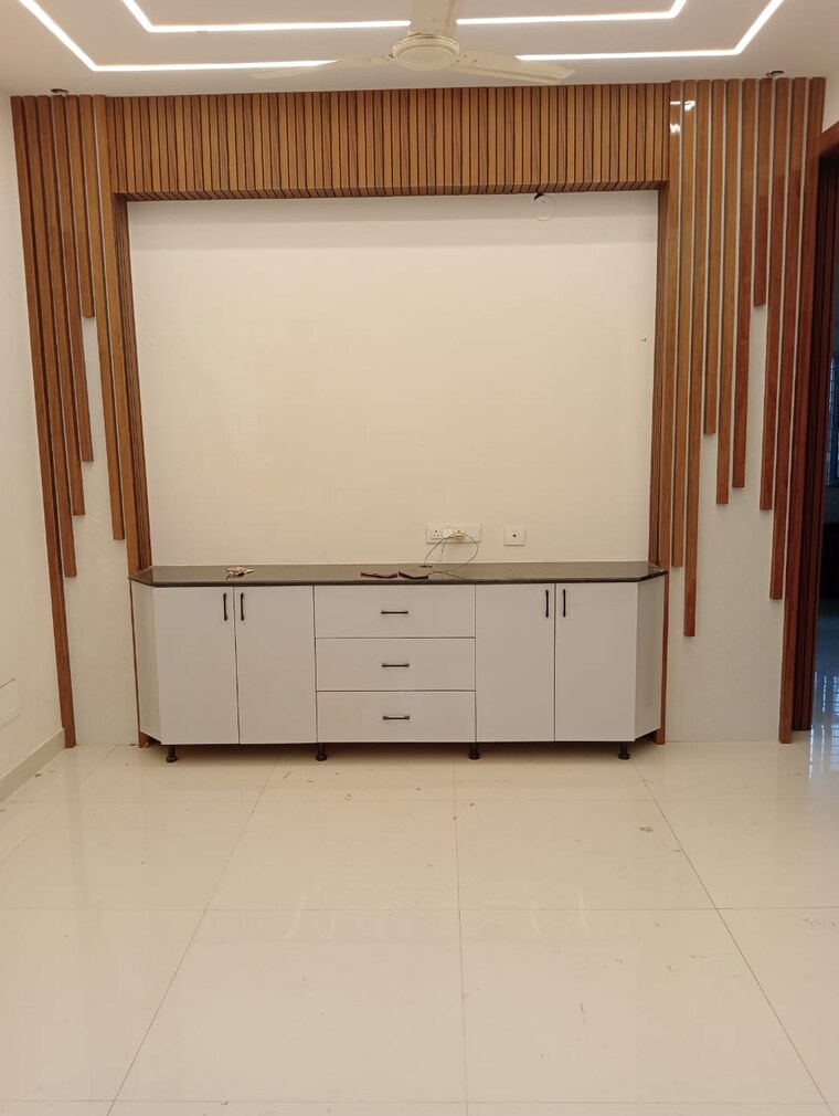 Room, kondapur 3 Bedroom 1600 Sq.Ft. Apartment In Kondapur Hyderabad 9306432