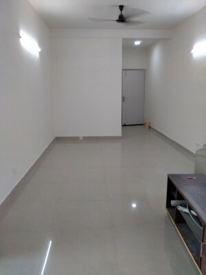 Room in 2 BHK Apartment at Suncity Avenue 76, Sector 76 – for Sale