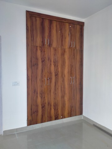 Furnished Amenities in 2 BHK Apartment at Suncity Avenue 76, Sector 76 – for Sale