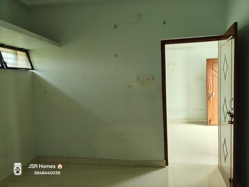 Room in 1 BHK Apartment at East Marredpally – for Rent