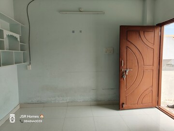 Room in 1 BHK Apartment at East Marredpally – for Rent