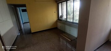 Room in 3 BHK Apartment at Khar West – for Rent