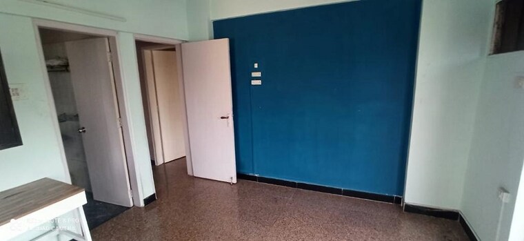 Room, khar west 3 Bedroom 750 Sq.Ft. Apartment In Khar West Mumbai 9306395