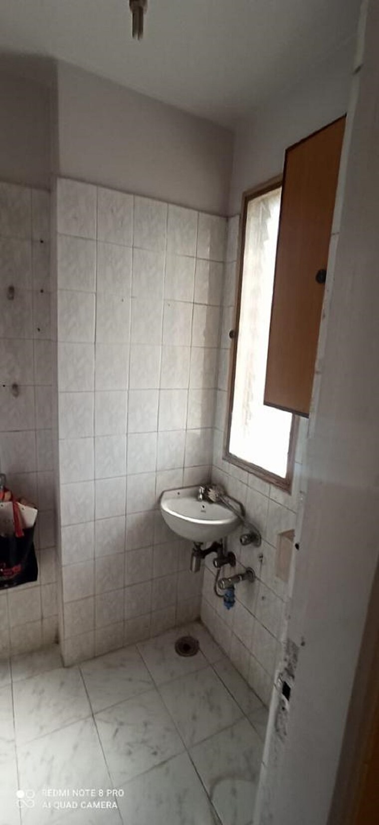 Bathroom, khar west 3 Bedroom 750 Sq.Ft. Apartment In Khar West Mumbai 9306395