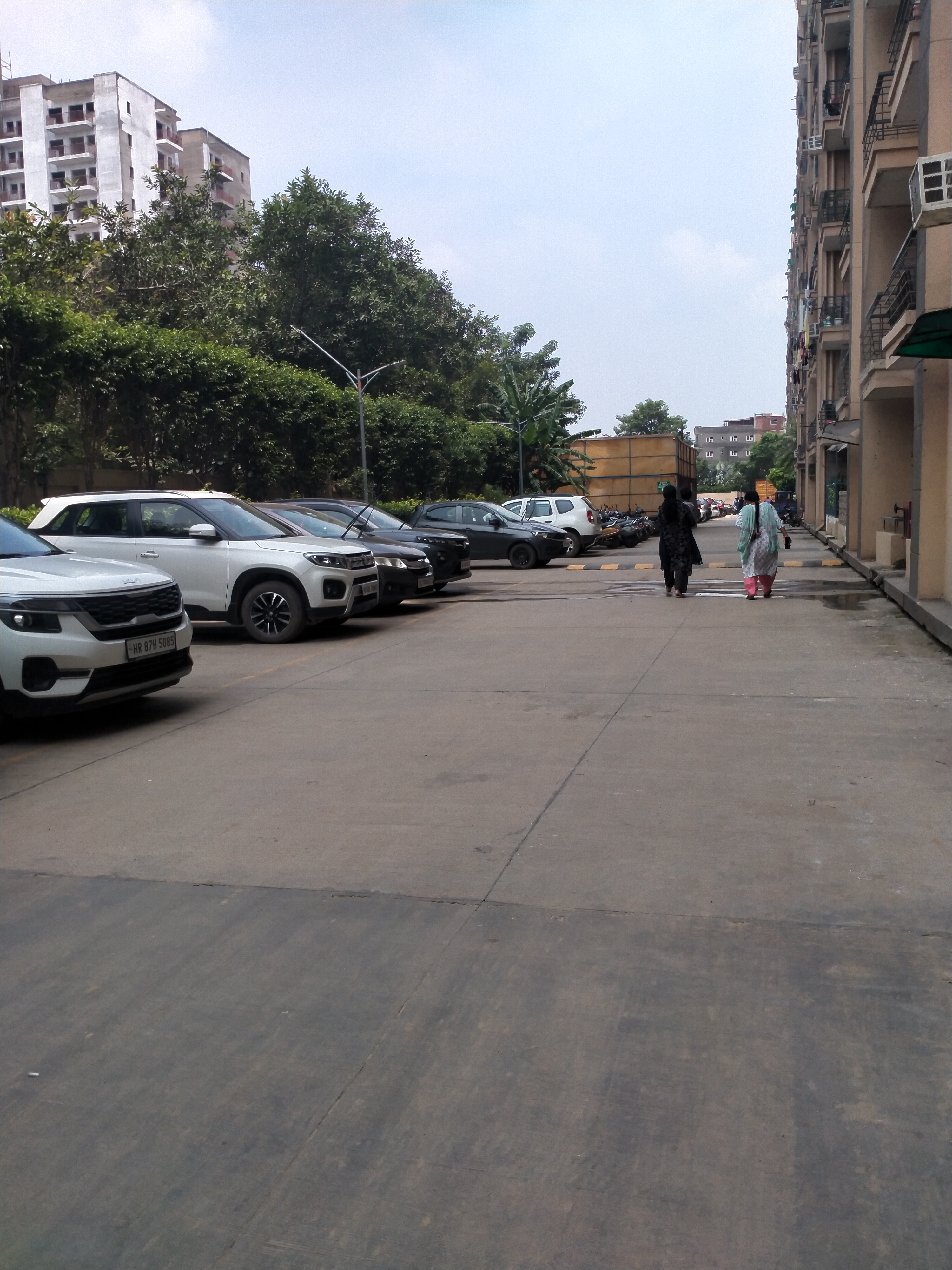 3 BHK + Pooja Room Apartment For Sale in Tulip White