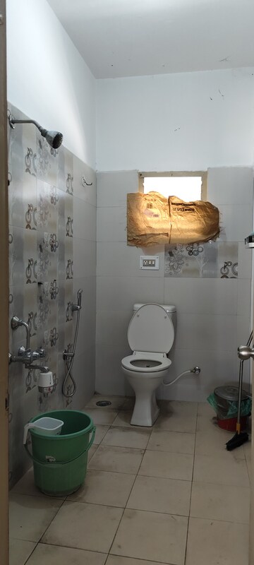 Bathroom in 1 BHK Builder Floor at Indiranagar – for Rent