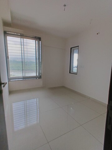 Room in 3 BHK Apartment at Yashwin Orizzonte Phase 2, Kharadi – for Sale