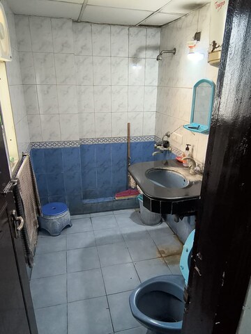 Bathroom in 3 BHK Apartment at Shipra Sun Tower, Shipra Suncity – for Sale