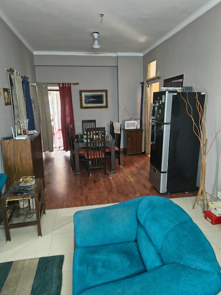 Living Room, shipra-sun-tower 3 Bedroom 1580 Sq.Ft. Apartment In Shipra Suncity Ghaziabad 9306421