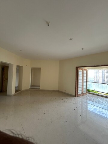 Room in 3 BHK Apartment at Soham Tropical Lagoon, Ghodbunder Road – for Rent