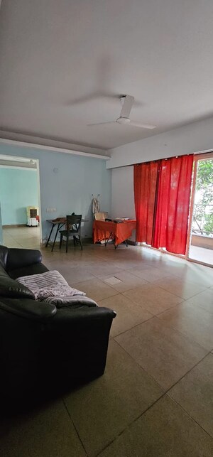 3 BHK Apartment For Rent in Sarala Apartments Model Colony, Model Colony