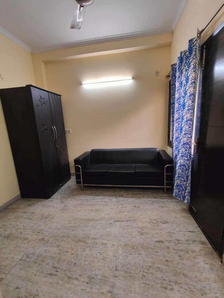 Living Room, sushant lok ii 1 Bedroom 70 Sq.Yd. Builder Floor In Sushant Lok ii Gurgaon 9306441