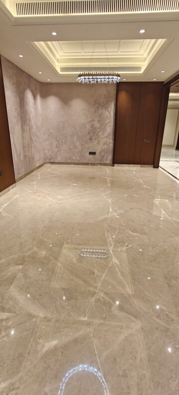 Room in 4 BHK Builder Floor at Vasant Vihar – for Sale