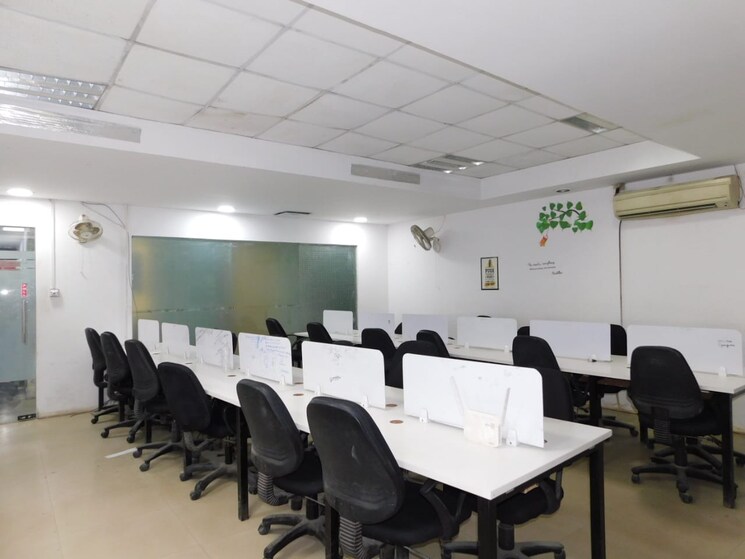 Team Area, sector 57 Commercial Office Space in IT/SEZ 19000 Sq.Ft. In Sector 57 Noida 9306450