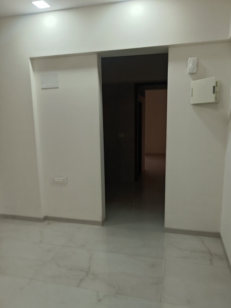 Room, shree-abhishek-chs 1 Bedroom 600 Sq.Ft. Apartment In Kandivali West Mumbai 9306465